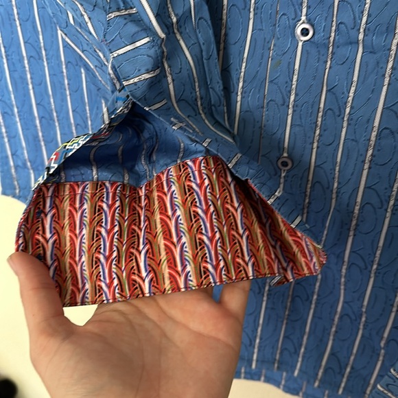 Robert Graham Blue White Striped Button Down Shirt Embroidered Accents Size M - Picture 3 of 6